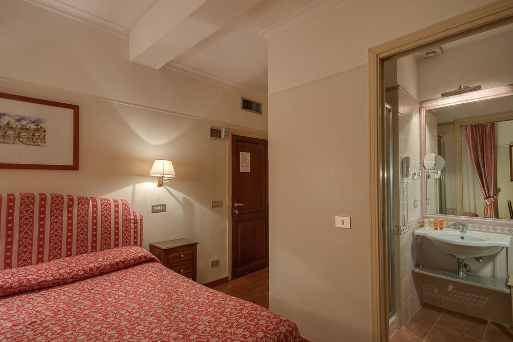 Hotel Due Torri Rome Exterior photo